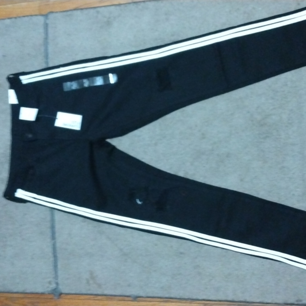 Rue 21 black skinny jeans with white stripe size 30/30 only tried on once